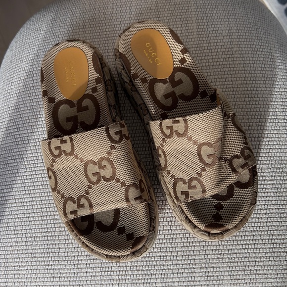 NWOB Gucci Angelina GG Logo Jacquard Coated Canvas Platform Slides Sandals - Picture 4 of 11